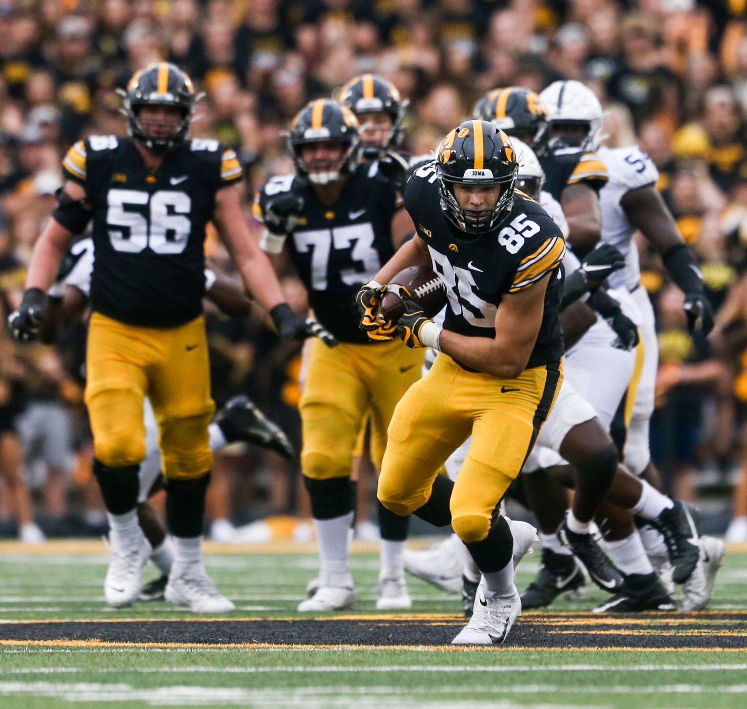 100921-qc-spt-iowa-fball-047